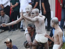 Foto: Keceriaan Suporter Turnamen Mini Soccer Pemkab Gresik