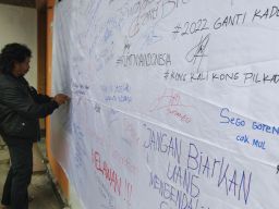 Viral Warga di Kota Batu Tanda Tangan Massal Tuntut Transparansi Pilkades