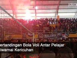 Video: Kericuhan Warnai Pertandingan Bola Voli Antar Pelajar di Jombang