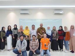 Tim P2MW Untag Surabaya Ikuti Pembinaan Literatur Jurnal Penguat Produk