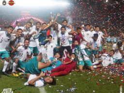 Timnas Juara Piala AFF U-16, Khofifah Bangga dan Apresiasi 5 Pemain Asal Jatim