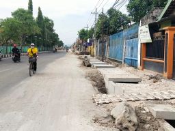Perbaikan 12 Titik Drainase dan Trotoar Kota Bojonegoro Telan Anggaran Rp153 M