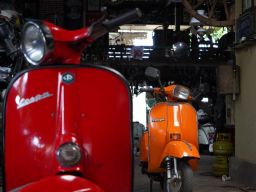 Mas Dhito Siapkan Doorprize 2 Unit Vespa di Panjalu Scooter Fest Kediri