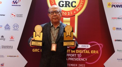 Bank Jatim Borong Dua Penghargaan Top GRC Awards 2022