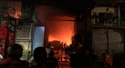 Gudang Rongsokan Ludes Terbakar
