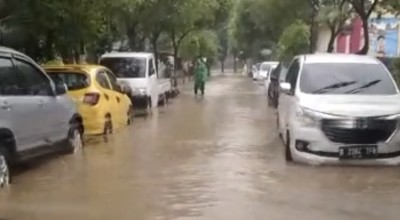 Diguyur Hujan Deras, Kota Pacitan Tergenang Banjir