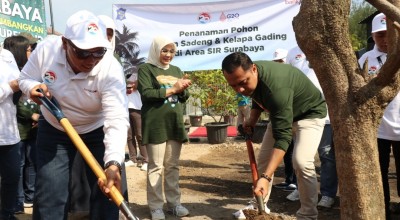 Bank Jatim dan Pemkot Surabaya Tanam Pohon dalam Peringatan 2 Dekade APUPPT