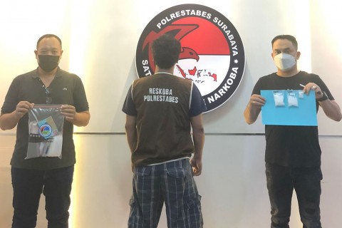 Berdalih Sepi Orderan, Driver Ojol di Surabaya Edarkan Ratusan Gram Sabu