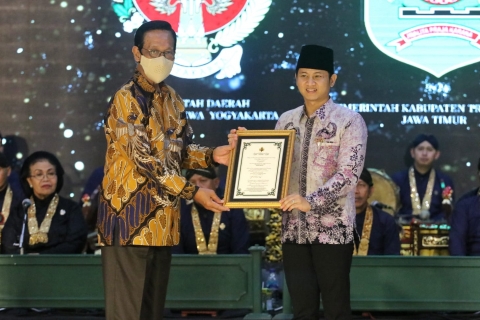 Gubernur DIY Hadiri Puncak Peringatan Hari Jadi Trenggalek