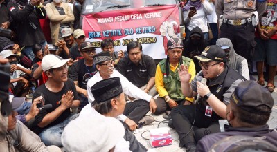 Mediasi Pendemo di Desa Kepung, Mas Dhito: Pemimpin itu Melayani, Bukan Dilayani