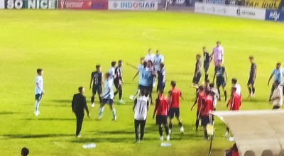 Tensi Tinggi Derby Pantura, 3 Gol di Babak Pertama hingga Nyaris Adu Jotos