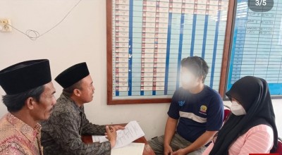 Napi Lapas Lamongan Berurai Air Mata Serahkan Wali Nikah Putrinya ke KUA