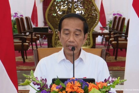 Pilihan Pembaca: Cowok dan Cewek Terperosok Jurang di Pasuruan, Harga BBM Naik