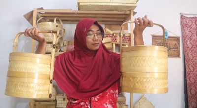 Pasutri di Jombang Mampu Jual Anyaman Bambu Hingga Malaysia dan Singapura