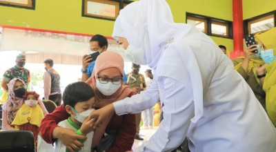Pelaksanaan Bulan Imunisasi Anak Nasional II di Jatim Lampaui Target Nasional