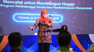 Khofifah Ajak Bupati-Wali Kota Wujudkan Satu Data Perlindungan Sosial