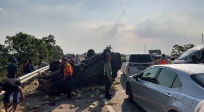 Dua Mobil Terlibat Kecelakaan di Tol Jombang