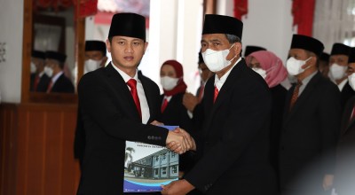 Bupati Trenggalek Mas Ipin Lantik Sekda, Ini Harapannya