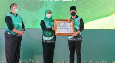 Bupati Trenggalek Raih Penghargaan Pembina Proklim Terbaik Provinsi Jatim