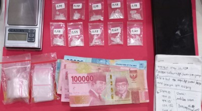 Gerebek Pengedar Narkoba di Surabaya, Polisi Temukan Catatan Mirip Judi Slot