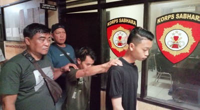 Pengedar Pil Koplo di Pasuruan Disergap Polisi saat Transaksi dalam Kafe