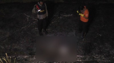 Pensiunan PNS Tewas Diduga Terbakar di Tepi Sungai Medokan Semampir Surabaya