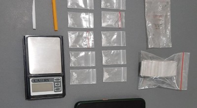 Polisi di Surabaya Gerebek Rumah Kos Tempat Pengedar Mengemas Sabu