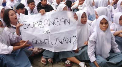 Siswa SMKN 1 Boyolangu Tulungagung Gelar Unjuk Rasa Tolak Tarikan Sumbangan