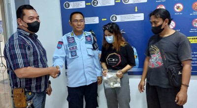 Mahasiswi Cantik Selundupkan Narkoba dalam Ayam Geprek untuk Kekasih di Lapas