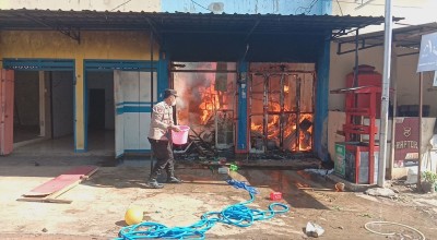 Si Jago Merah Bakar Pasar di Siang Bolong