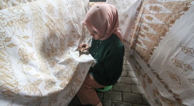 Foto: Menjaga Kelestarian Batik Tulis Sari Kenongo asal Sidoarjo