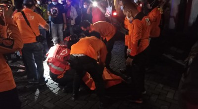 Wanita Tewas Diduga Loncat dari TP Surabaya: Sandal hingga KTP Ditemukan