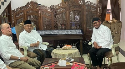 Sstt...Bupati Sumenep Sowan ke Kiai Asep, Ada Apa?