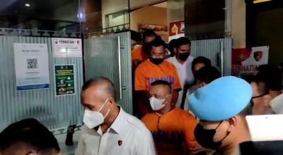 Penampakan 6 Tersangka Tragedi Kanjuruhan, Pernyataannya Begini