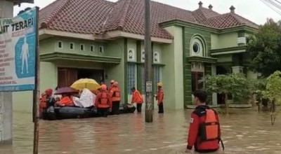 Banjir Lumpuhkan Kecamatan Sutojayan Blitar, Ratusan Warga Dievakuasi