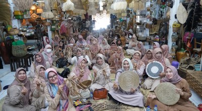 Mbak Cicha Tingkatkan Kapasitas Pengurus PKK Melalui Pelatihan Handycraft