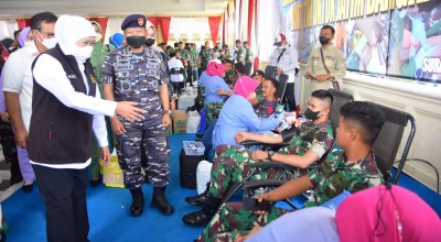Bangganya Khofifah dengan Bhakti TNI: Cegah Stunting hingga Penguatan UMKM Jatim