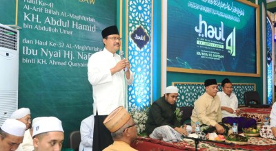 Haul KH Abdul Hamid Berlangsung Khidmat Dihadiri Ribuan Jemaah dan Tokoh Publik