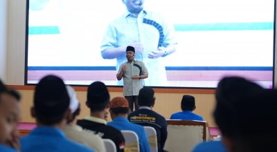 Pemaparan Keren Anwar Sadad saat Menjawab Pertanyaan Kocak Mahasiswa