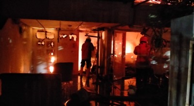 Api Lahap Rumah di Surabaya, Pemilik Terbakar