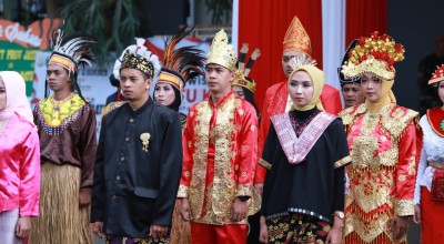 Saat ASN di Pemkot Batu Kenakan Baju Adat Nusantara