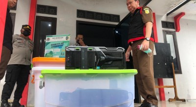 Ungkap Kasus Penggelapan PAD dan DD, Kejaksaan Geledah Balai Desa Batangsaren