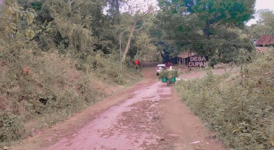 Jalan Penghubung 2 Kecamatan Rusak Parah dan Tak Pernah Diperbaiki