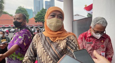 Khofifah Imbau Masyarakat Tak Panik Sikapi Kasus Gagal Ginjal Akut