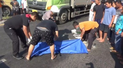 Pengendara Motor Tewas Terlindas Truk di Jombang