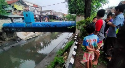 Bocah Surabaya Diduga Tenggelam di Kali Sumo saat Hujan Deras