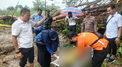 Mayat Wanita Ditemukan Tersangkut Ranting di Sungai Kalilanang Kediri