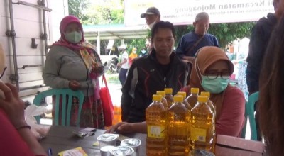 Pasar Murah di Jombang Ludes Diserbu Warga Mojoagung