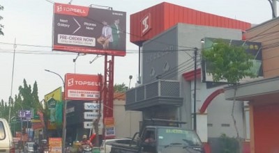 Diberi Waktu 7 Hari Bongkar Reklame Bodong di Jombang, Jika Masih Bandel...