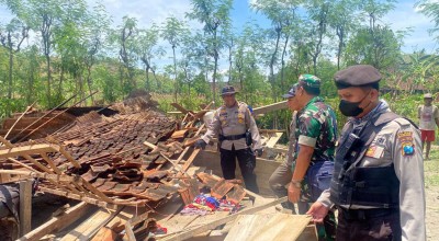 Puting Beliung Rusak Puluhan Rumah Warga Tambakrejo, Tiga di Antaranya Ambruk